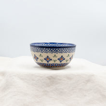 Load image into Gallery viewer, Polish Pottery bowl 450 ml 221A