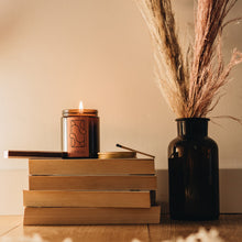 Load image into Gallery viewer, Flamqa vegan scented candle PINKIA