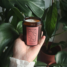 Load image into Gallery viewer, Flamqa vegan scented candle PINKIA