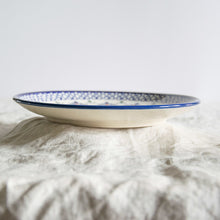 Load image into Gallery viewer, Polish Pottery ceramic plate 221A