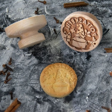 Embossed wooden cookie stamp with pattern 