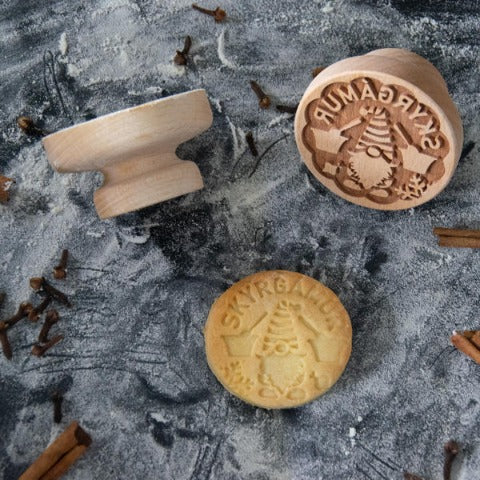Embossed wooden cookie  stamp with pattern 