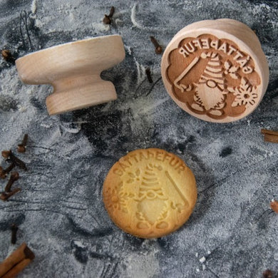 Embossed wooden cookie stamp with pattern 
